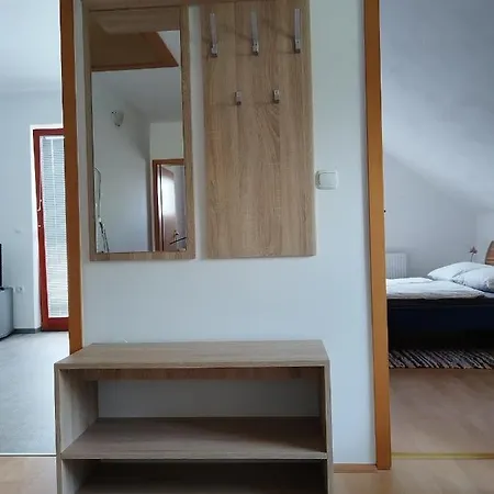 Apartma Julia Spodnje Gorje