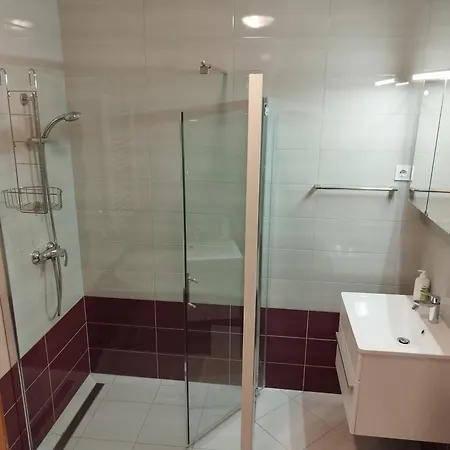 Apartma Julia Lejlighed *