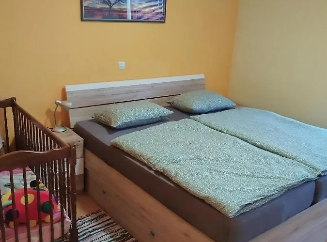 Apartma Julia * Spodnje Gorje