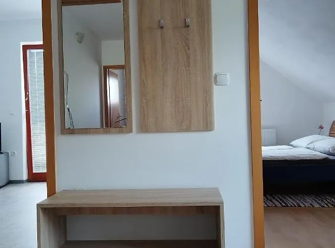 Apartma Julia Spodnje Gorje